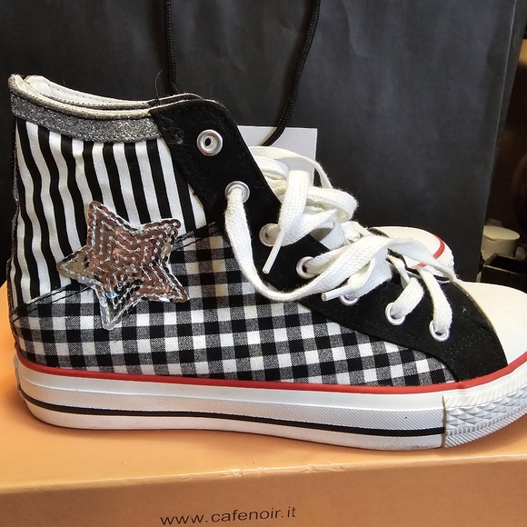 High sneakers . - Picture 12 of 12